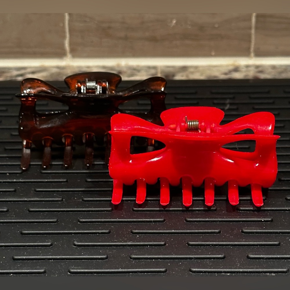 Set of 2 Jaw Clips for Hair. Red and Brown 3.25”